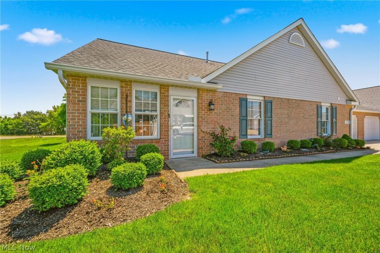 1712 Sonora Street, Uniontown, OH - Photo 4