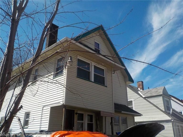 449 Cleveland Road, Cleveland, OH - Photo 2