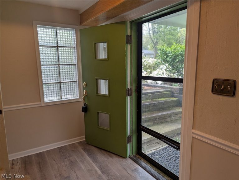 707 Bell Road, Chagrin Falls, OH - Photo 3