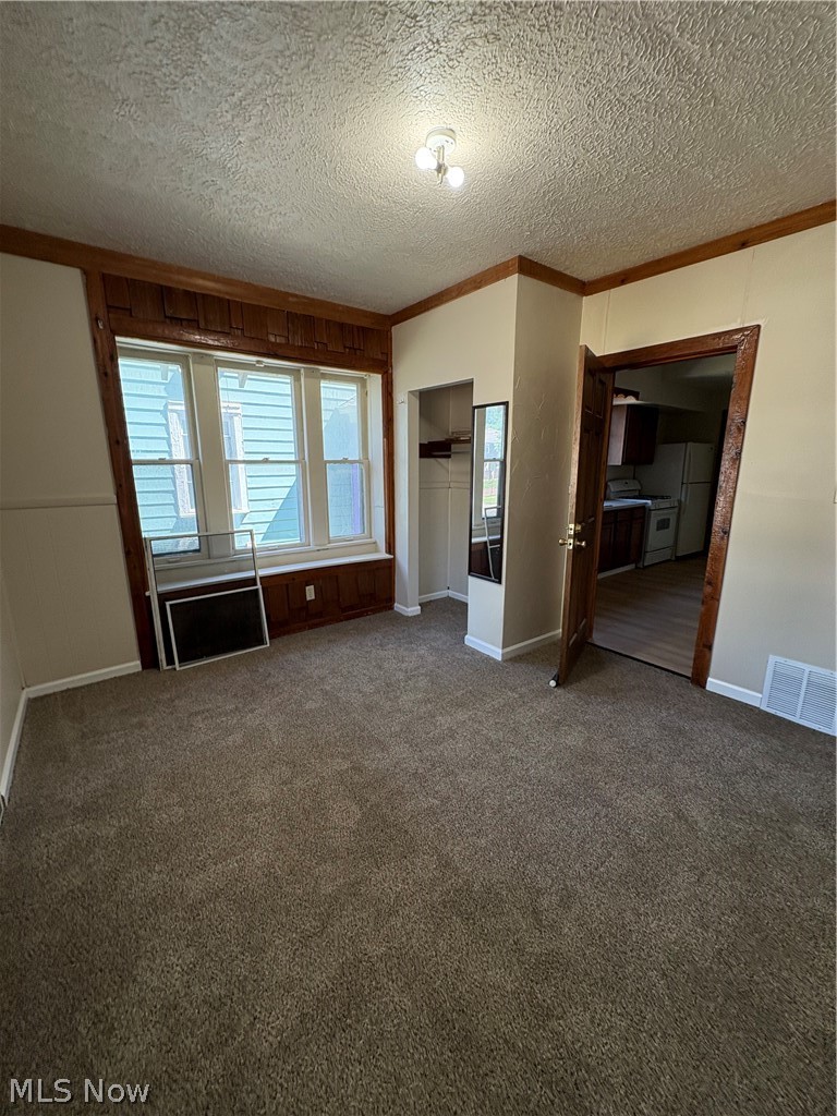 565 Brown Street, Akron, OH - Photo 5