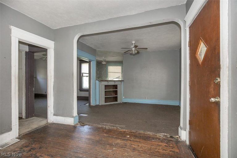 2300 86th Street, Cleveland, OH - Photo 3