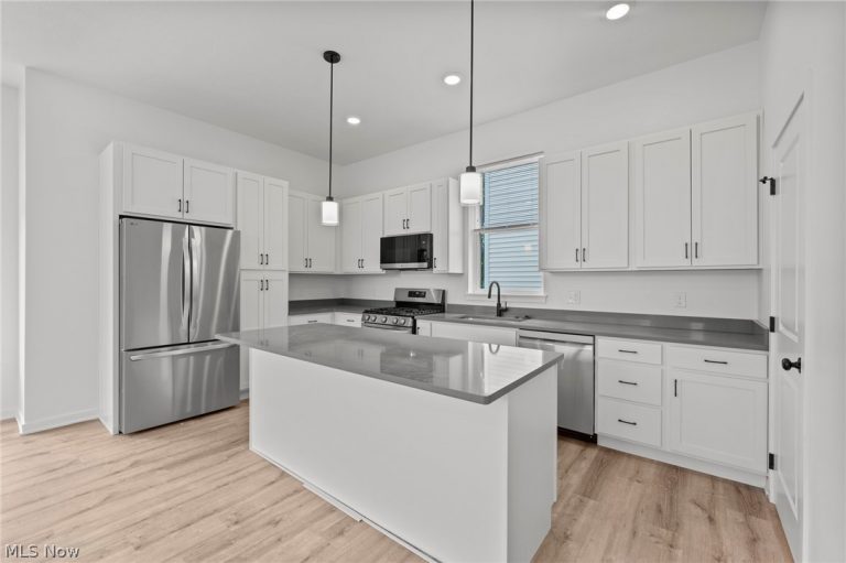 4701 Bridge Avenue, Cleveland, OH - Photo 8