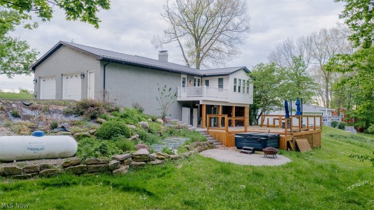 9717 Stephen Drive, Minerva, OH - Photo 2