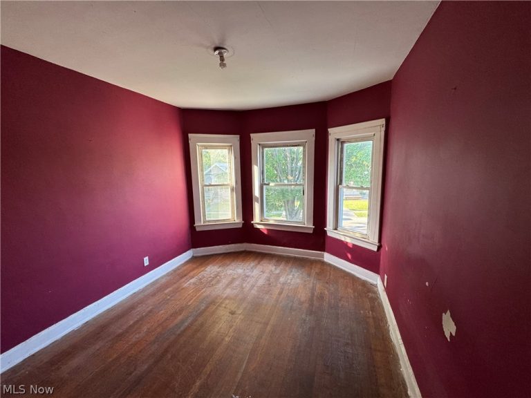14148 Berwyn Avenue, Cleveland, OH - Photo 8