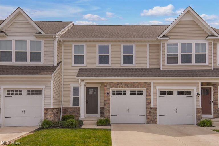 1169 Meadow Run, Copley, OH, 44321