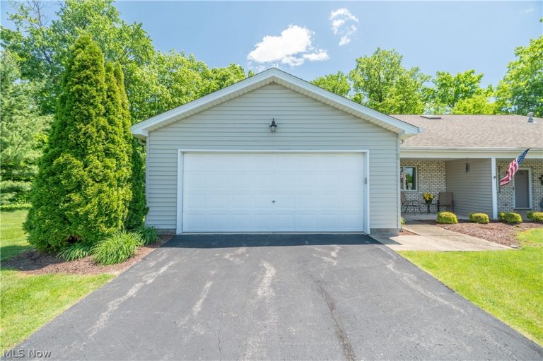 535 Wilcox Road, Youngstown, OH - Photo 4