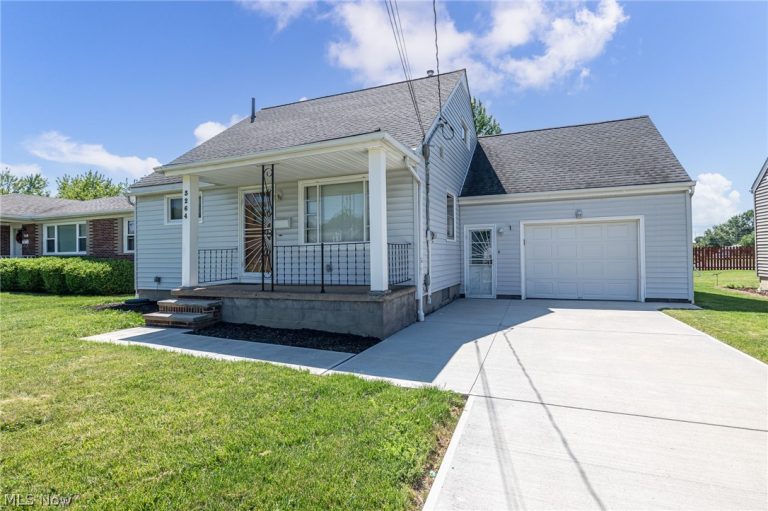 3264 Estelle Avenue, Lorain, OH, 44052