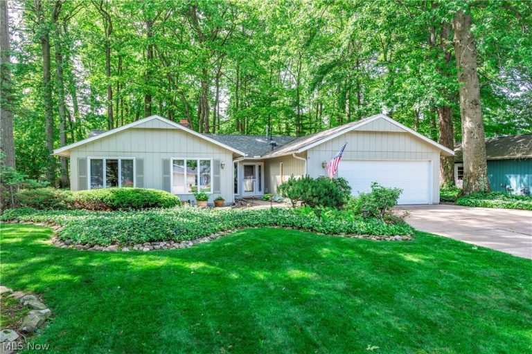 5920 Mills Creek Lane, North Ridgeville, OH - Photo 3