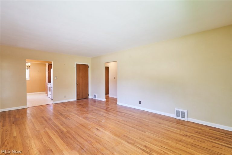 2620 Mogadore Road, Akron, OH - Photo 6