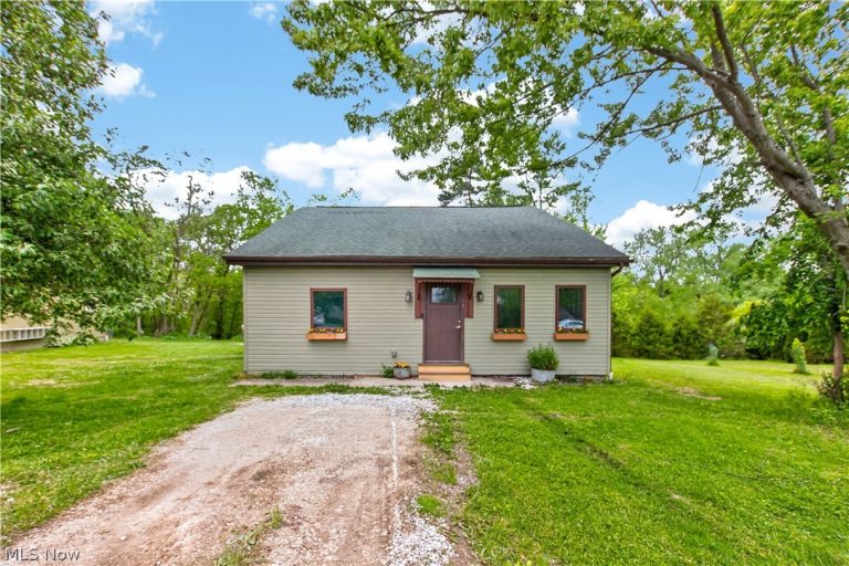 18500 Bennett Road, North Royalton, OH - Photo 3
