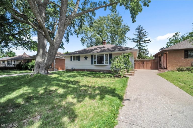 351 Gayle Drive, Sheffield Lake, OH, 44054