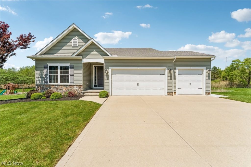 9261 Sugarbush, Mentor, OH