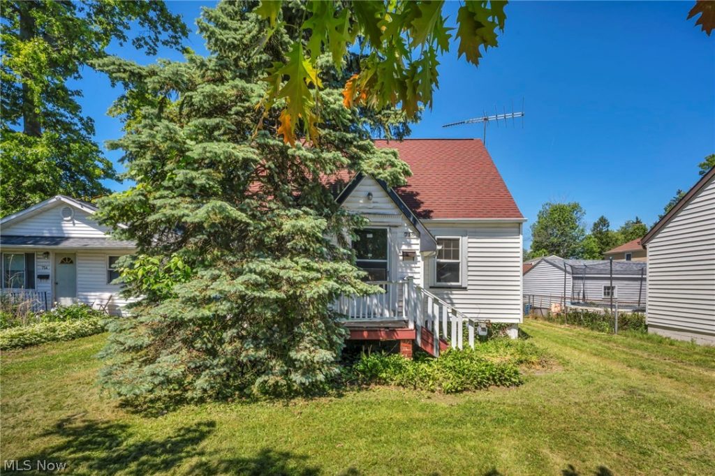 718 343rd Street, Eastlake, OH