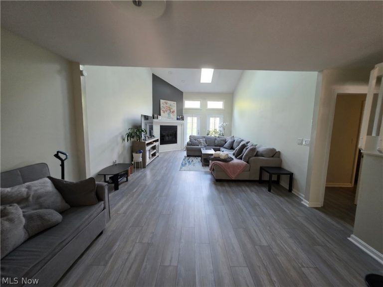 29 Lethbridge Lane, Copley, OH - Photo 8