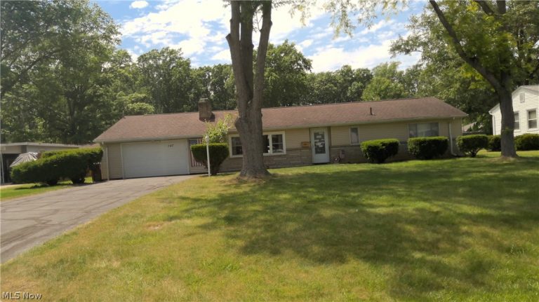 147 Georgette Drive, Grafton, OH, 44044
