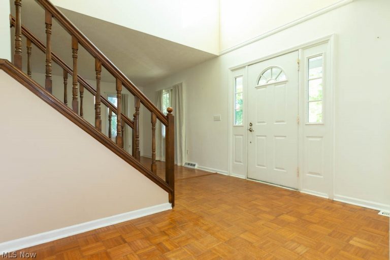 1273 Sharonbrook Drive, Twinsburg, OH - Photo 8