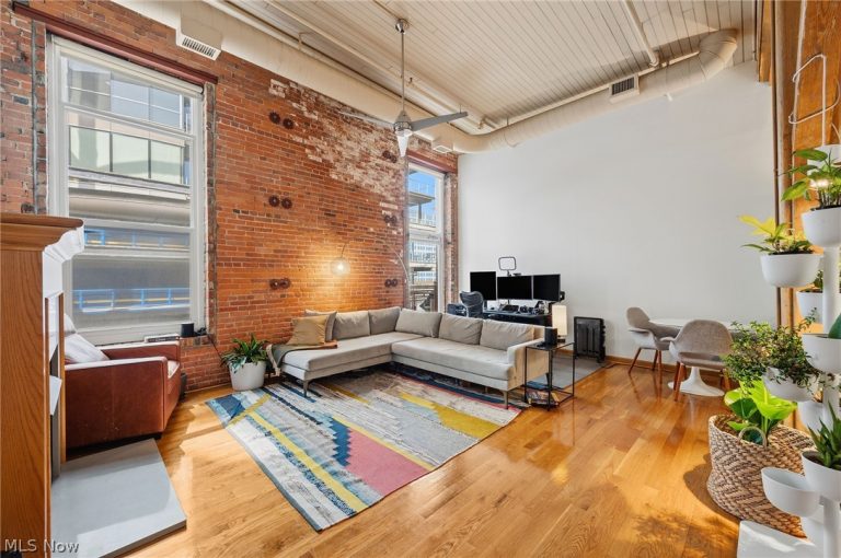 635 Lakeside Avenue #402, Cleveland, OH - Photo 3