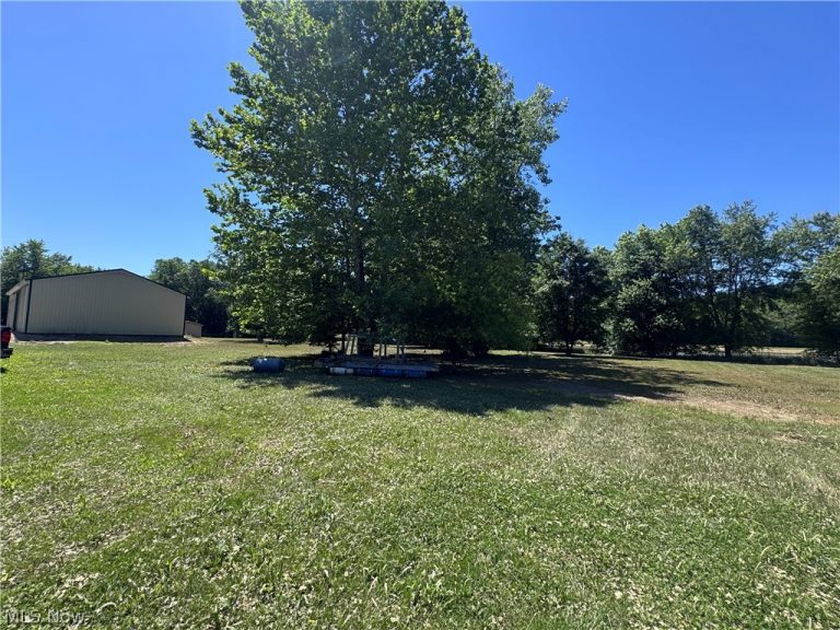 Shady Lane, Blue Rock, OH, 43720