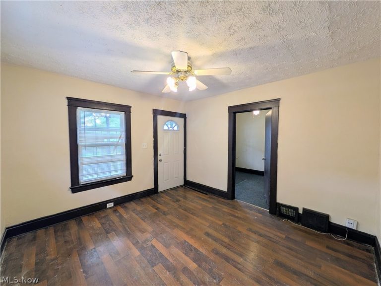 2813 125th Street, Cleveland, OH - Photo 8