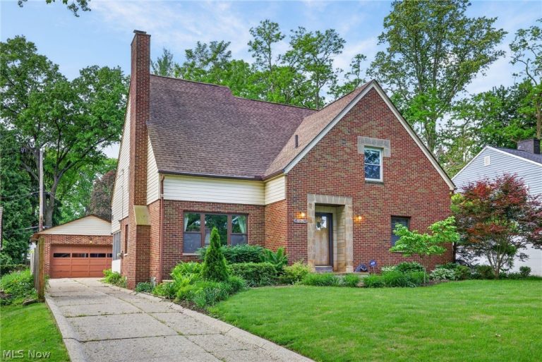 674 Upper Merriman Drive, Akron, OH, 44303