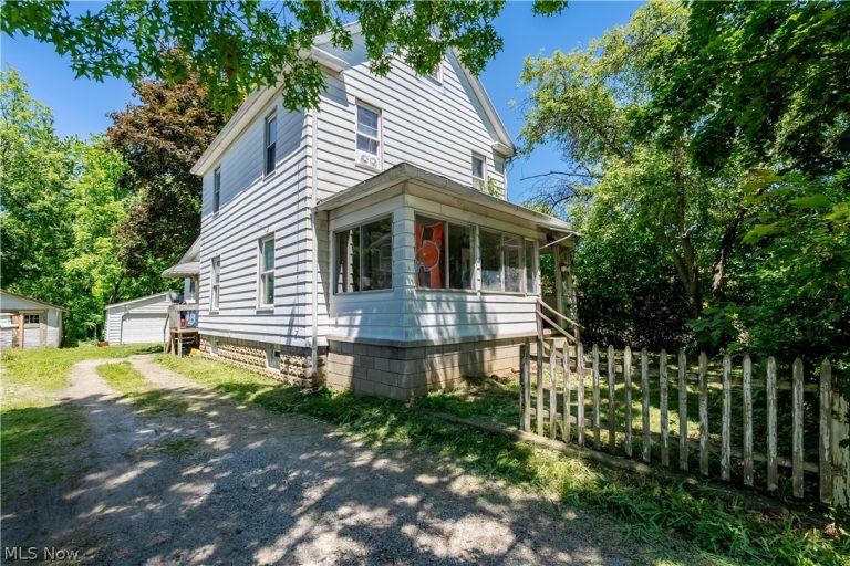 1223 Wilbeth Road, Akron, OH, 44314