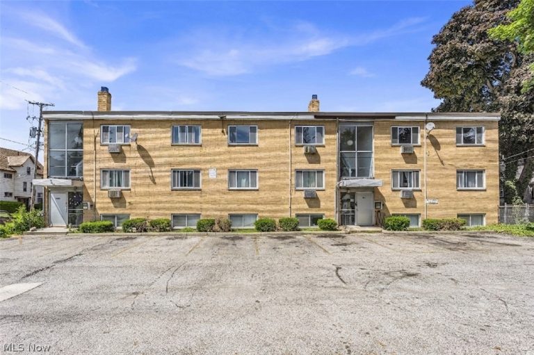 1415 Wyandotte Avenue #303, Lakewood, OH, 44107