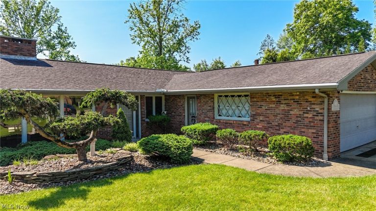 910 Glendale Road, Marietta, OH - Photo 2