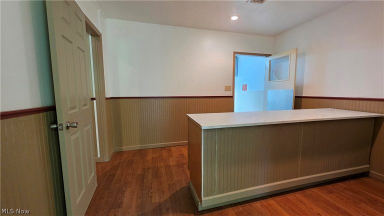 1409 Sinclair Avenue, Steubenville, OH - Photo 3