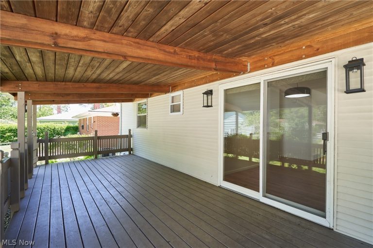 1056 Endicott Drive, Akron, OH - Photo 6
