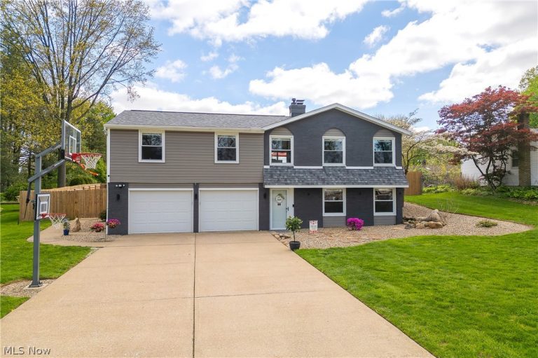 8318 Kellydale Street, Massillon, OH, 44646