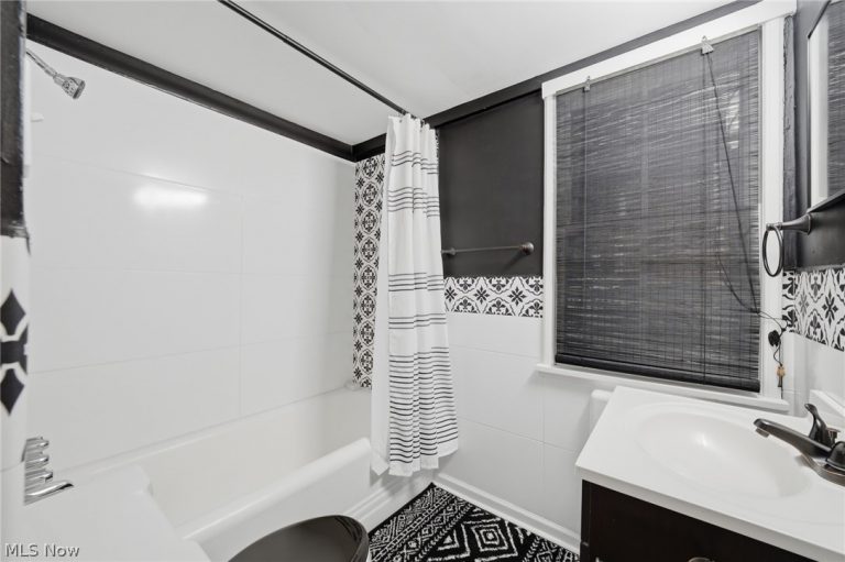 13500 Shaker Boulevard #203, Cleveland, OH - Photo 6