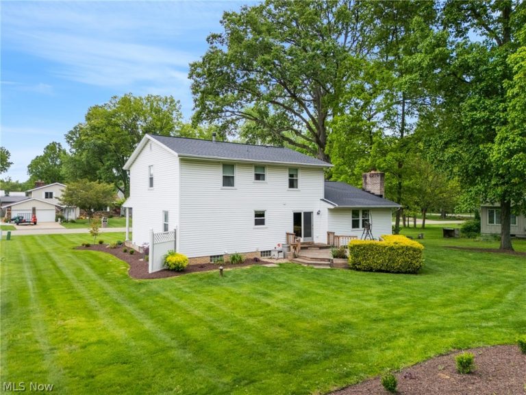 9572 Beryl Street, Canal Fulton, OH - Photo 8