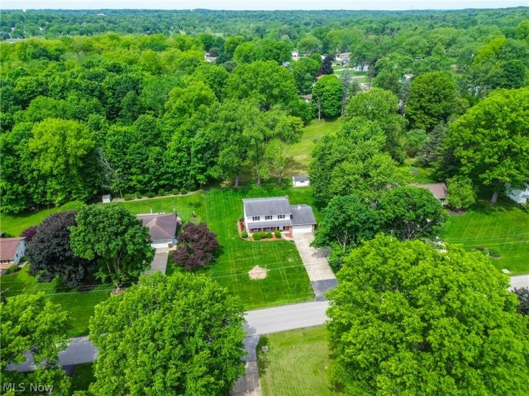 3396 Brent Lane, Norton, OH - Photo 6