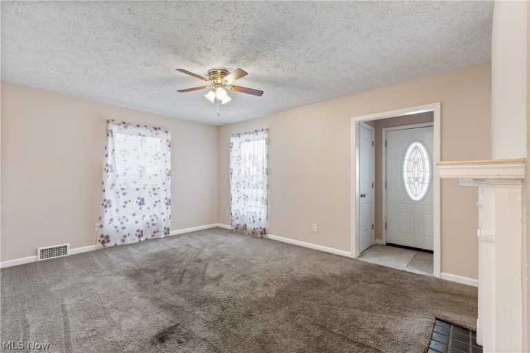 14313 Montrose Avenue, Cleveland, OH - Photo 2