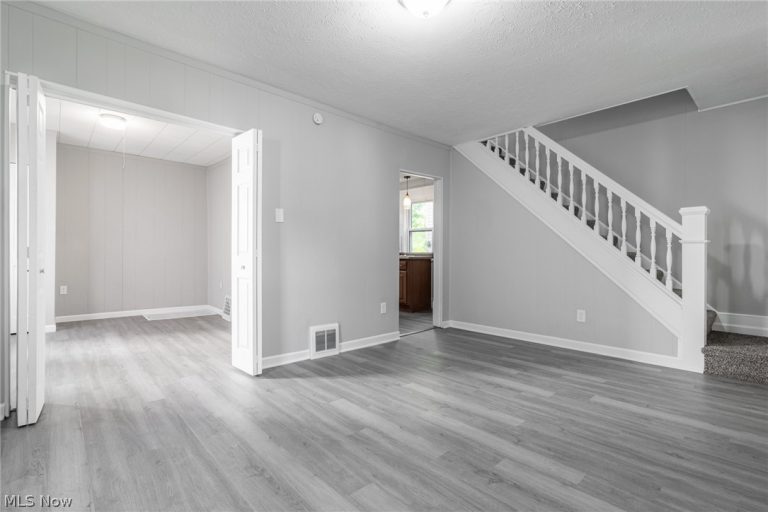 312 Upland Avenue, Akron, OH - Photo 5