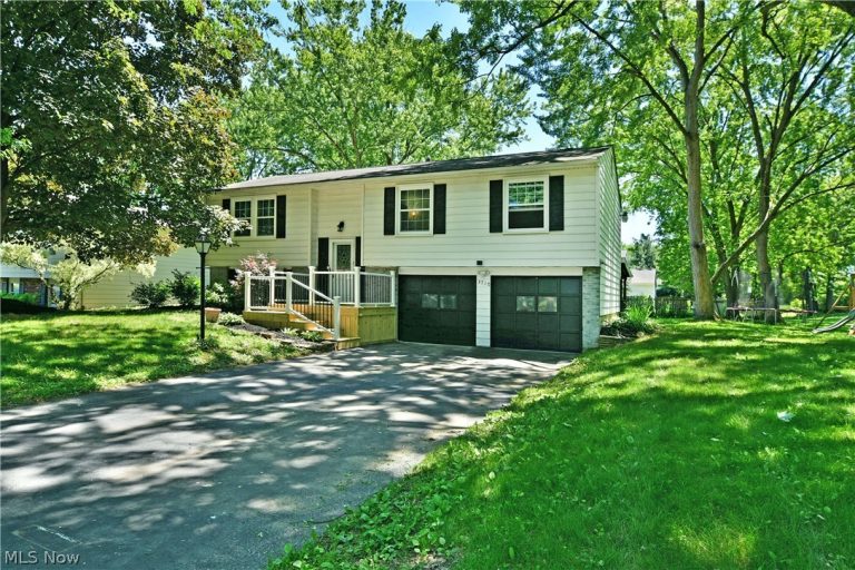 3710 Bellwood Drive, Warren, OH - Photo 2