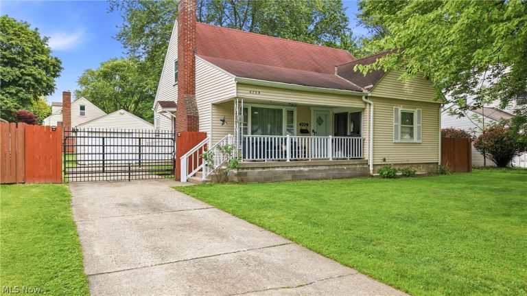 4709 Euclid Boulevard, Youngstown, OH, 44512