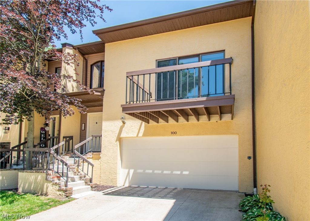 100 Silver Valley Boulevard #C100, Munroe Falls, OH