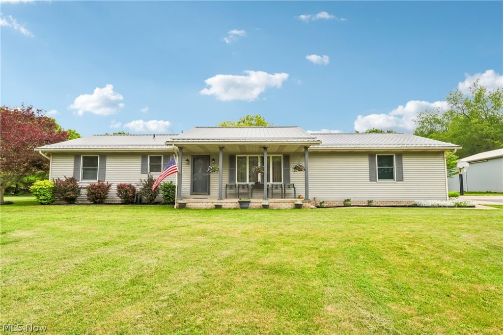 22875 Ellsworth Drive, Minerva, OH