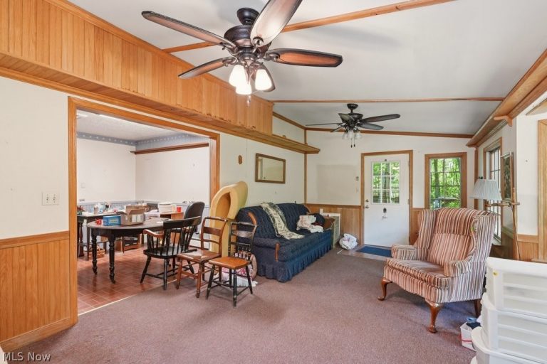 16203 Mock Road, Berlin Center, OH - Photo 4