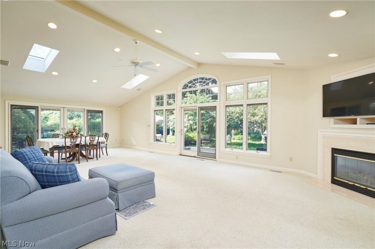 354 Tremont Road, Akron, OH - Photo 6