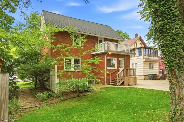 608 Chestnut Boulevard, Cuyahoga Falls, OH - Photo 3