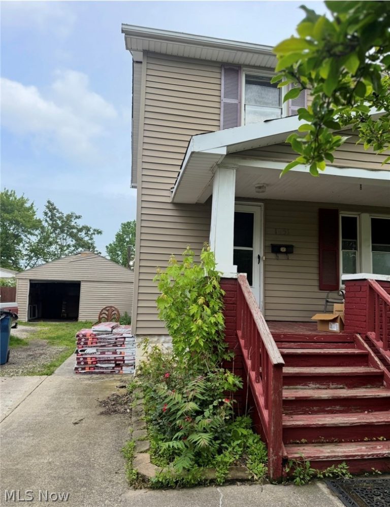 1651 33rd Street, South Lorain, OH - Photo 4