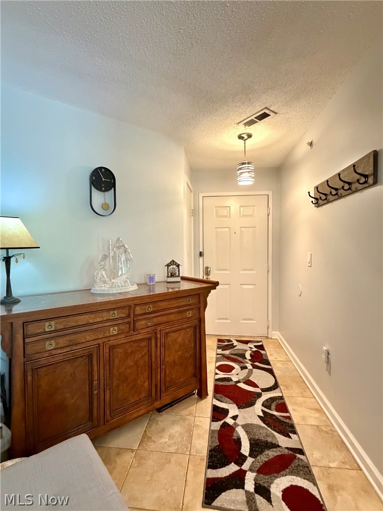180 Fox Hollow Drive #101, Mayfield Heights, OH - Photo 2