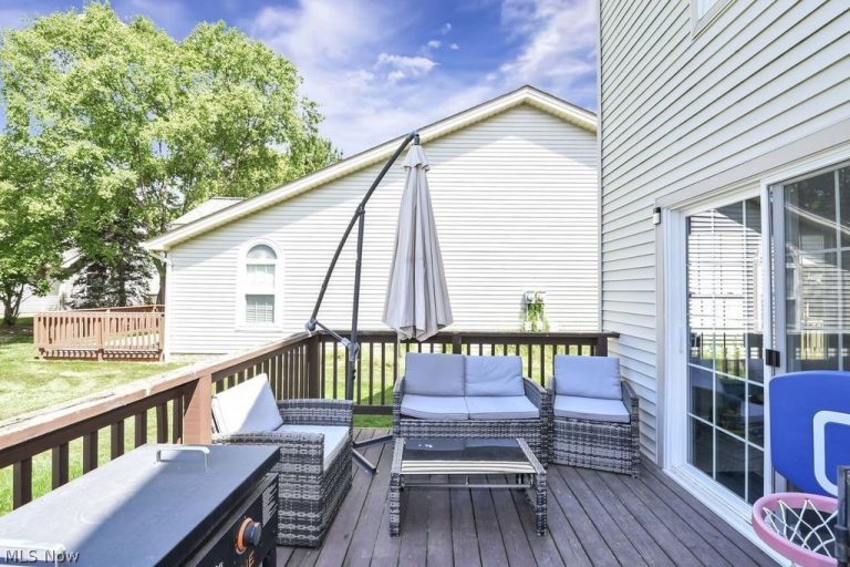 6804 Meadow Lane, Middleburg Heights, OH - Photo 8