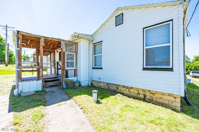 323 Steubenville Road, Carrollton, OH - Photo 4