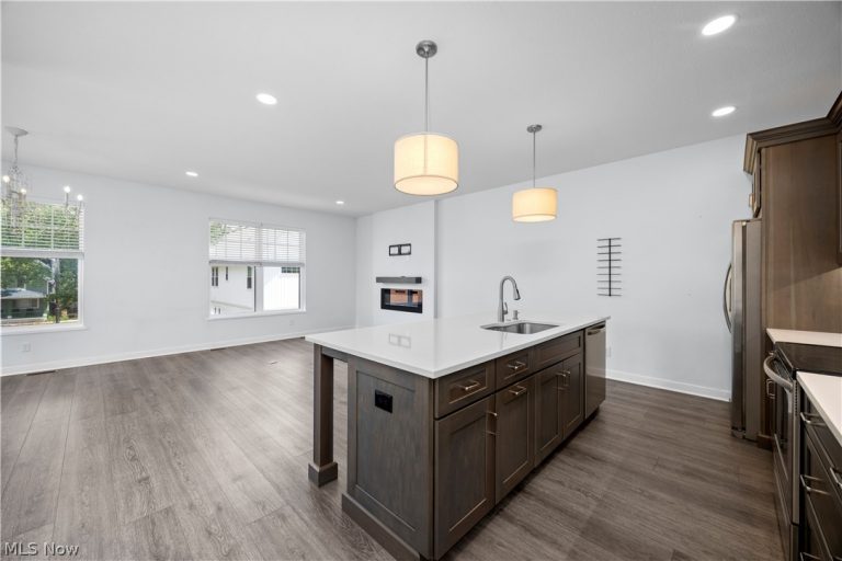 2059 34th Place, Cleveland, OH - Photo 6