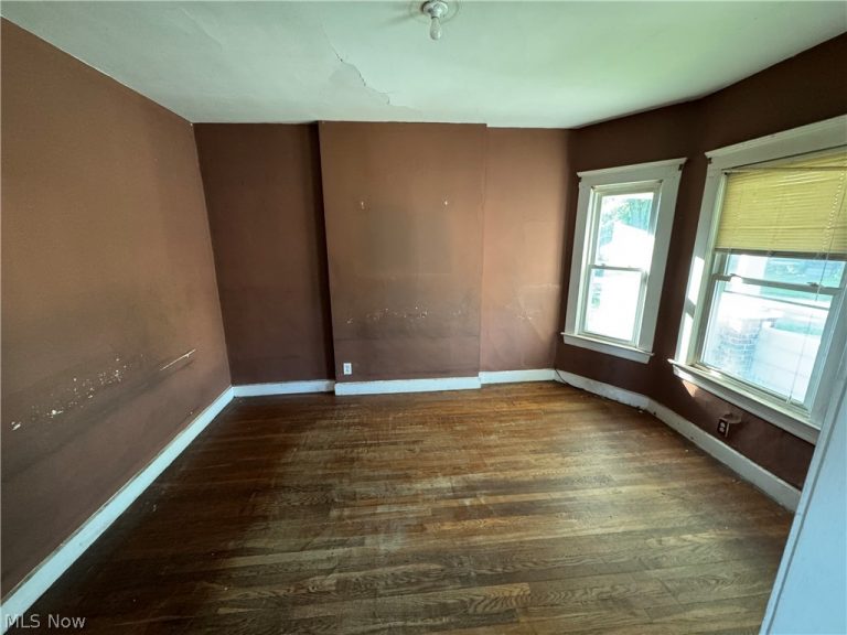 14148 Berwyn Avenue, Cleveland, OH - Photo 6