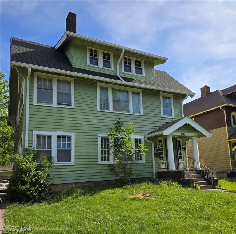 2827 Avondale Avenue, Cleveland Heights, OH - Photo 2