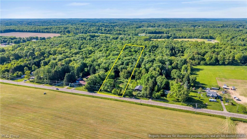 4957 State Route 82, Mantua, OH